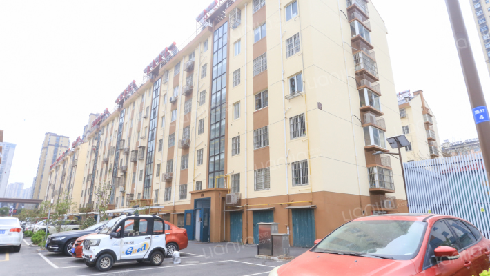 长江路小区外景图