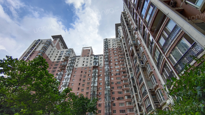 盛世华城外景图