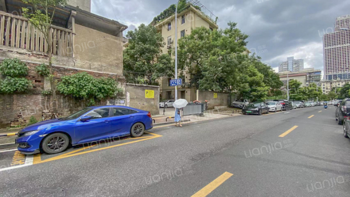 汽电厂宿舍外景图