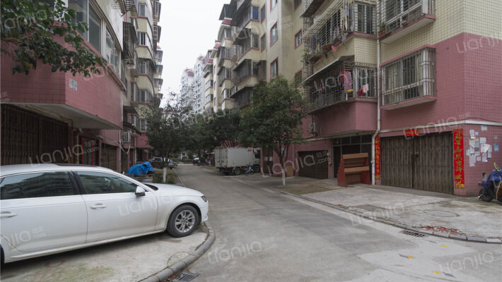 龙福小区外景图