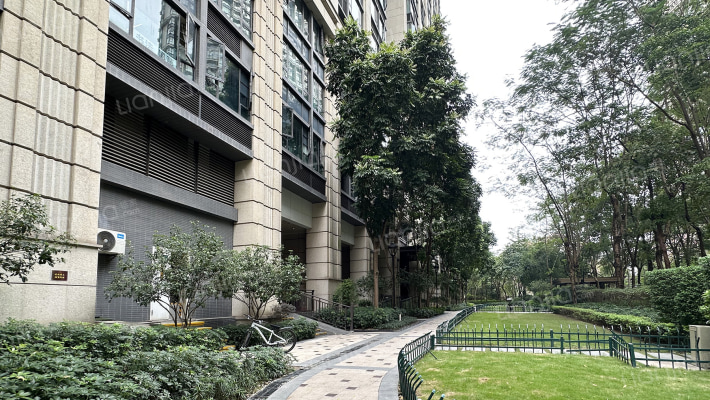 保利天悦公寓外景图