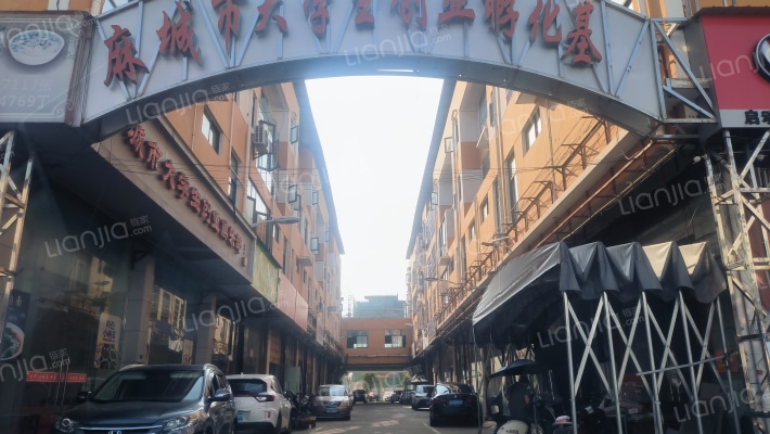 麻城商贸物流城外景图