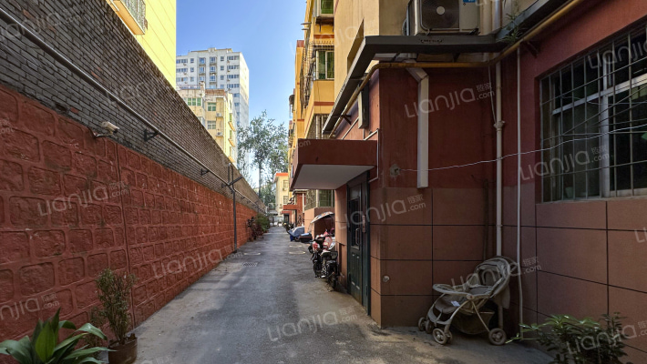 公路段家属院外景图