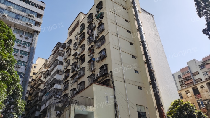 又一居公寓外景图