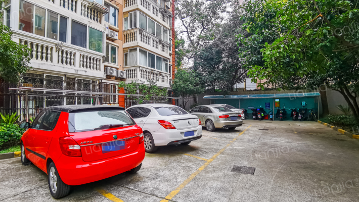 申圃花园外景图