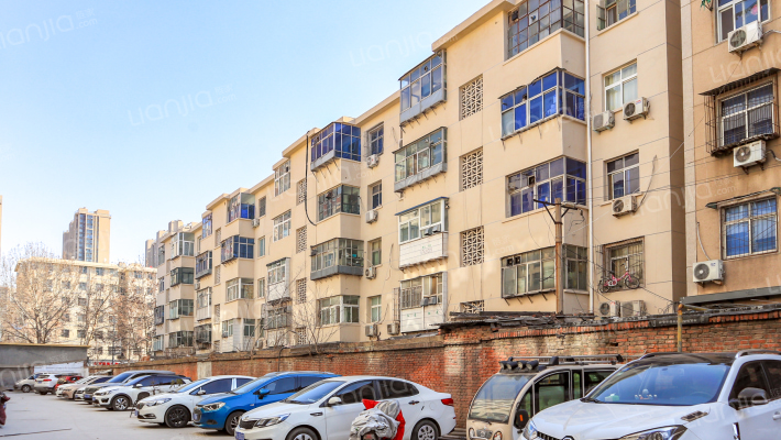 新世纪小区南院外景图