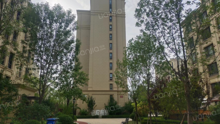 融创城融青园外景图