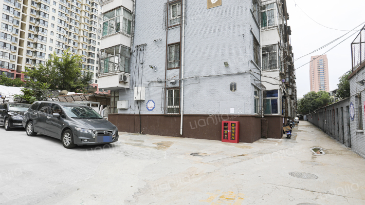 省人行宿舍外景图