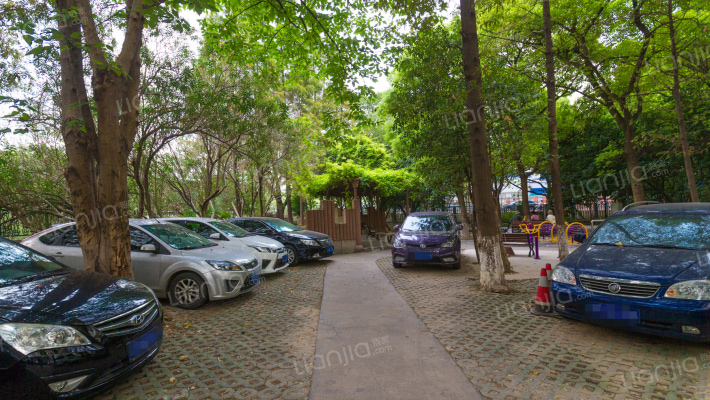 双花公寓外景图