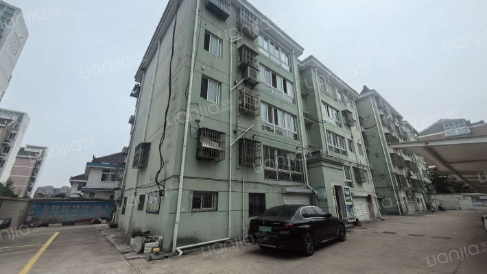 航道小区外景图