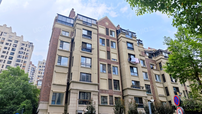 孔雀雅园外景图