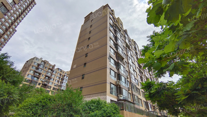 富雅豪临外景图