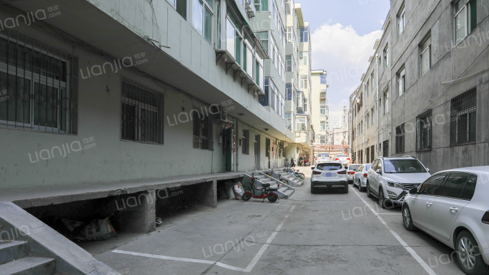 海校宿舍外景图