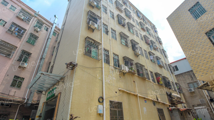 惠园公寓外景图