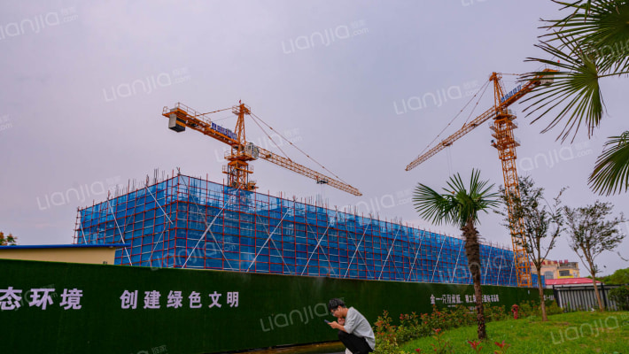 金一·克拉双城外景图