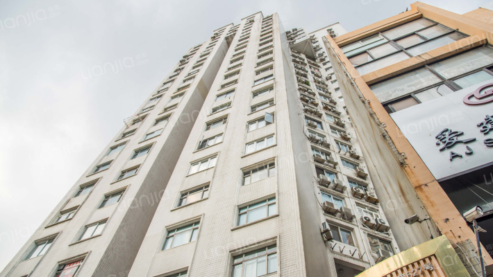 爱邦大厦外景图