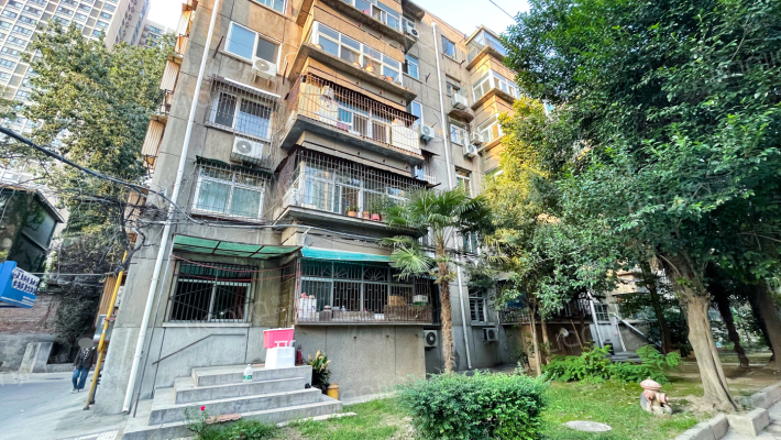 中铁一局集团太乙路东院小区外景图