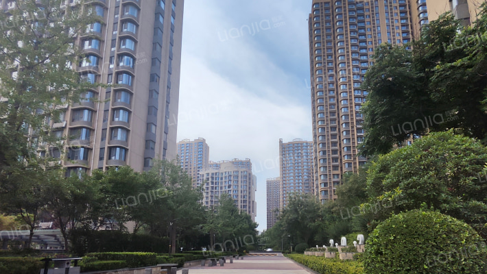 美的·拉德芳斯北区外景图