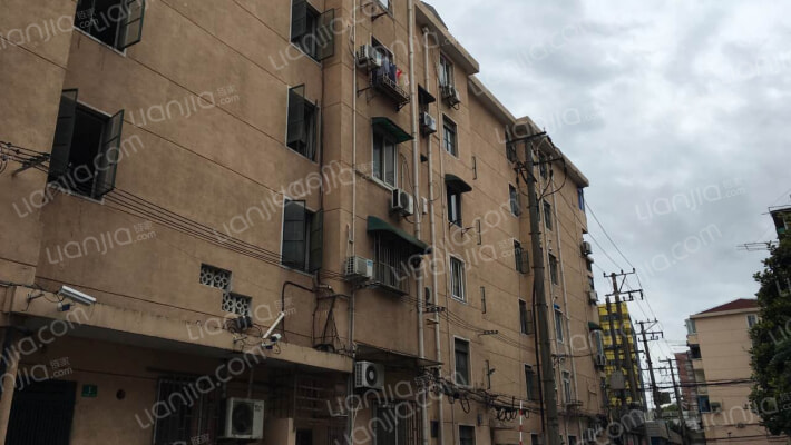 龙吴路13弄外景图