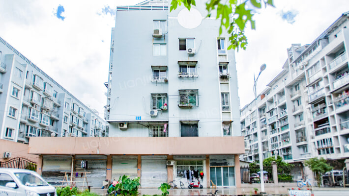 虹北花苑外景图