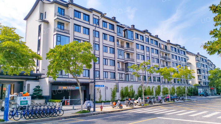 湖滨山庄外景图