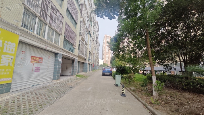 红卫小区外景图