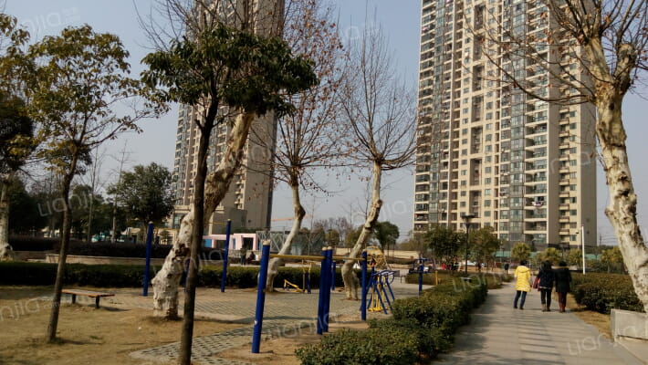 新奥依江畔园外景图