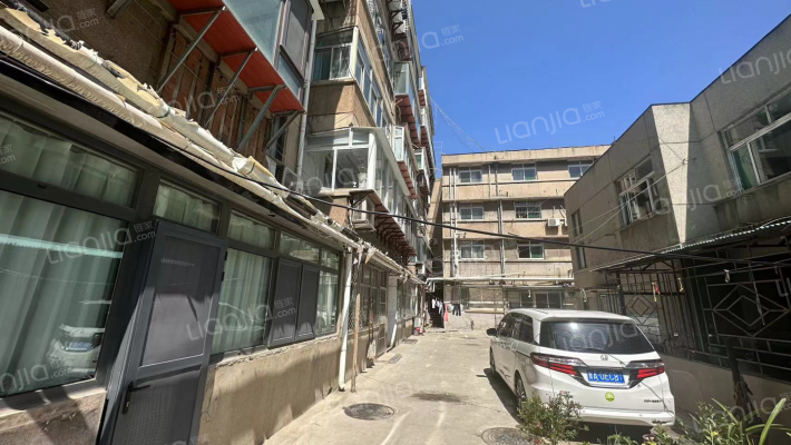 电力医院宿舍外景图