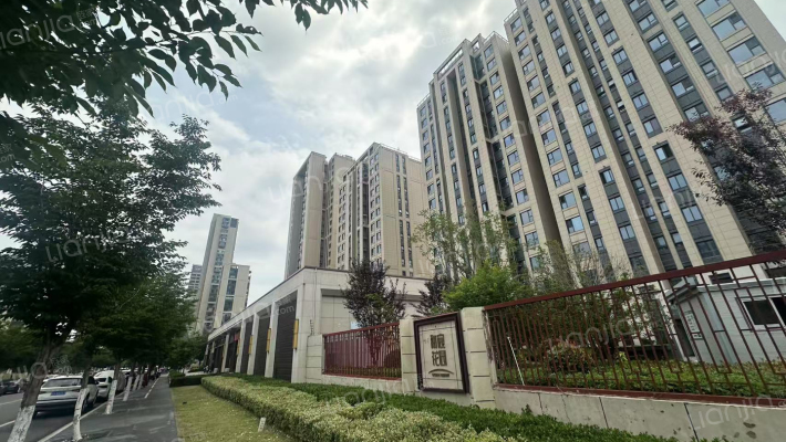 海宸花园澜园外景图