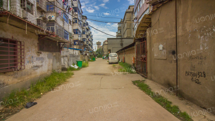 货场公寓楼外景图