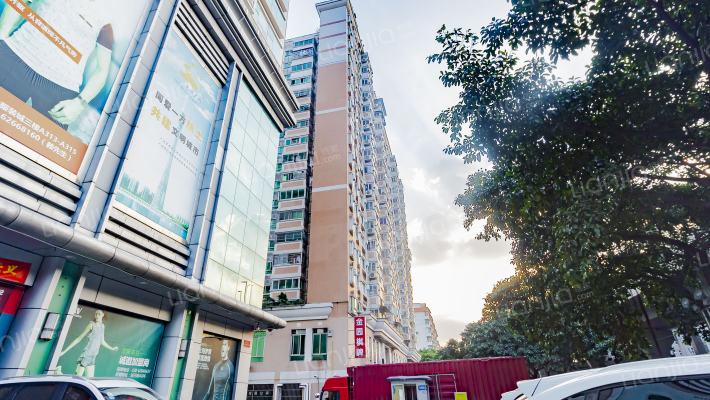 金园大厦外景图