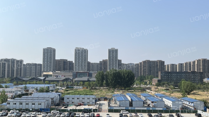 绿地缤纷城外景图