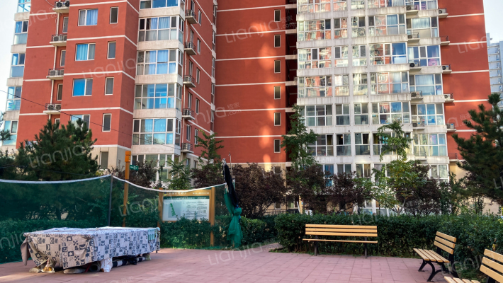 交大东路12号院外景图