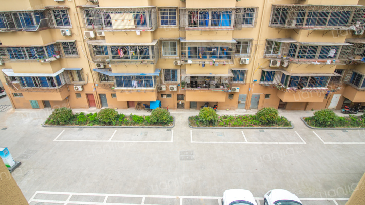 华峰公寓外景图