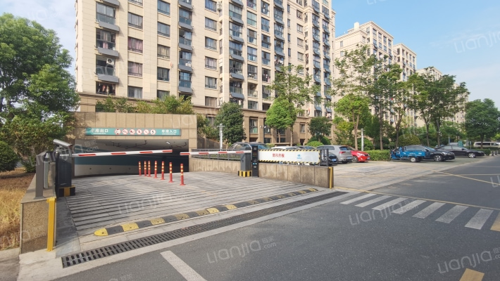 靖美华庭外景图