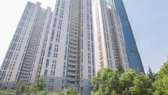 凤凰文化广场外景图