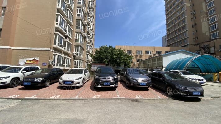 万众商务大厦外景图