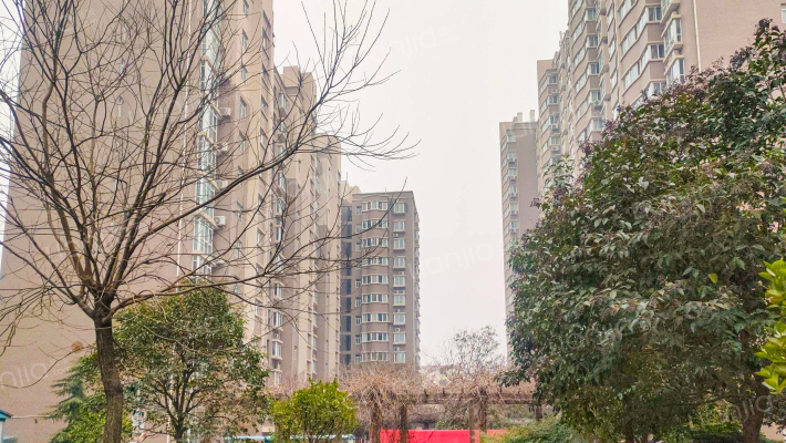 东兴蓝波湾外景图