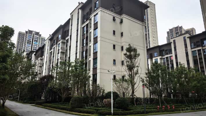 中铁城颐湖题院外景图