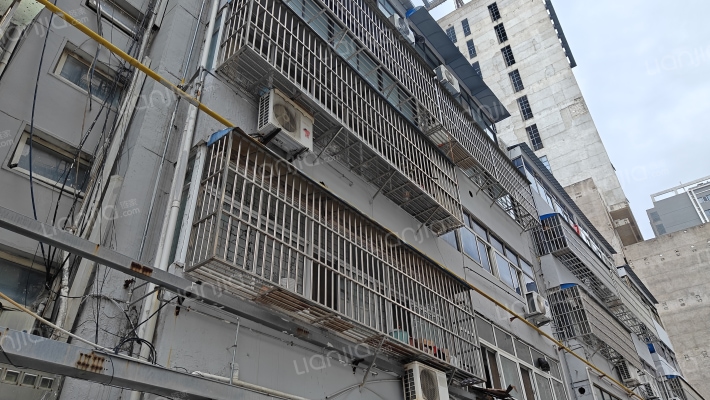 白宫小区外景图