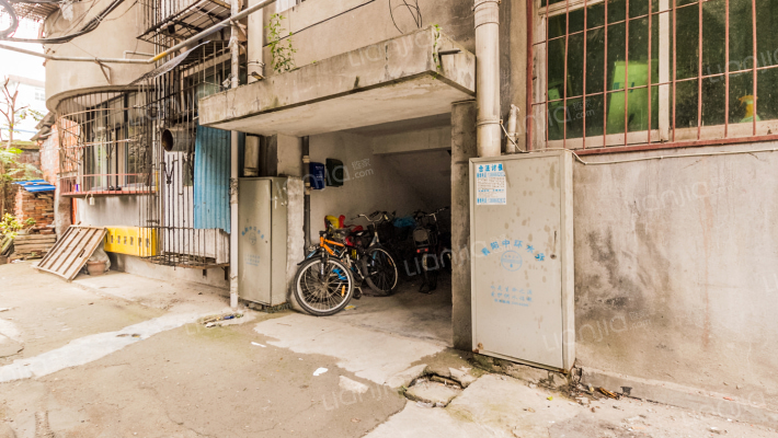 一轻局家属院外景图