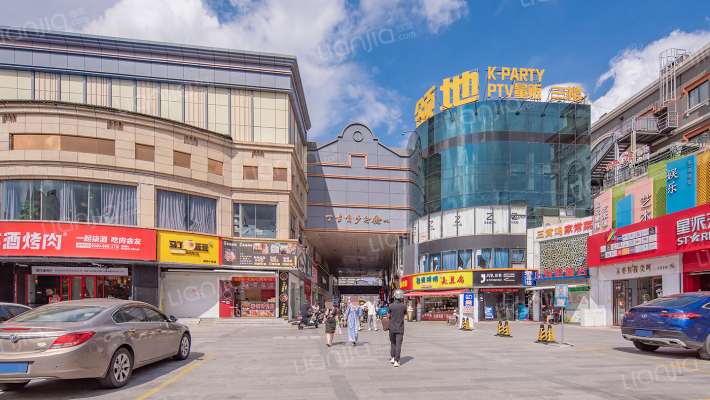 丁古角步行街外景图