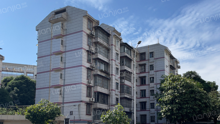 南湖管委会宿舍外景图