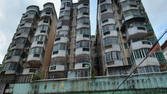 岗贝路海棠居外景图