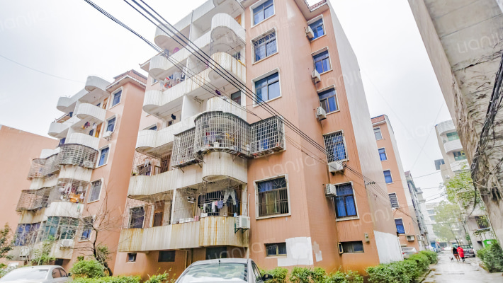 白鶴園小區外景图