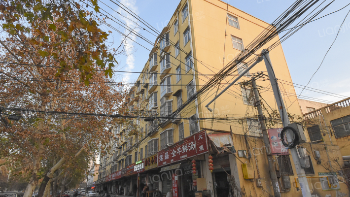 市地税局家属院外景图