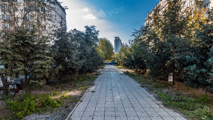 泰海花园小区外景图