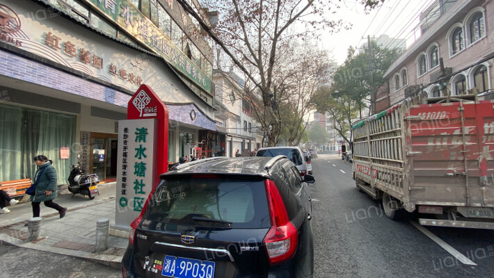 公用事业局宿舍外景图