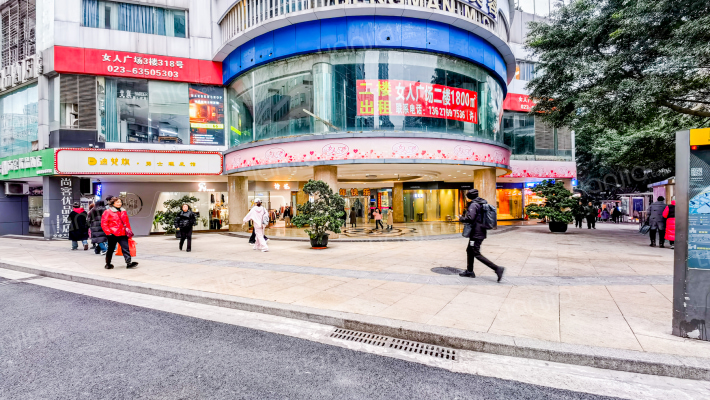 女人广场外景图