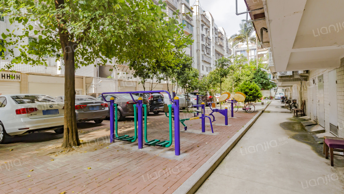 凯旋公寓外景图